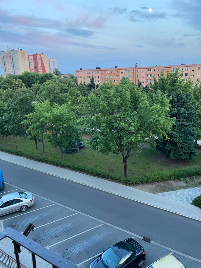 Przytulne Mieszkanie 2 Pokojowe Leszno  Exterior photo